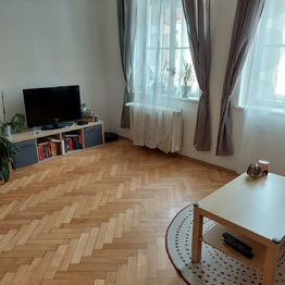 Pronájem bytu 1+kk v družstevním vlastnictví 28 m², Praha 8 - Karlín
