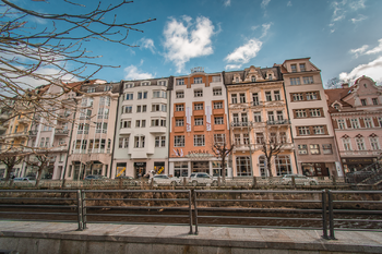 Pronájem obchodních prostor 107 m², Karlovy Vary
