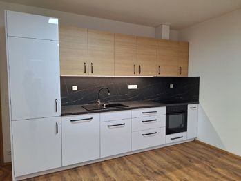 Kuchyňská linka - Pronájem bytu 2+kk v osobním vlastnictví 61 m², Vyškov