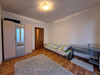 Dětský pokoj 1 - Pronájem bytu 4+kk v osobním vlastnictví 206 m², Vyškov