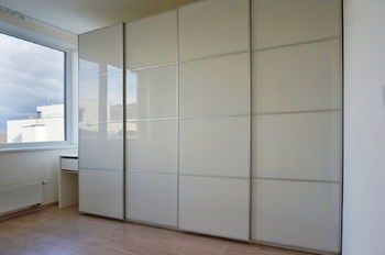 Ložnice s vestavnou skříní - Pronájem bytu 3+kk v osobním vlastnictví 62 m², Brno
