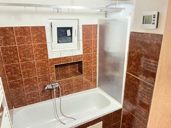 Koupelna - Pronájem domu 47 m², Nemojany