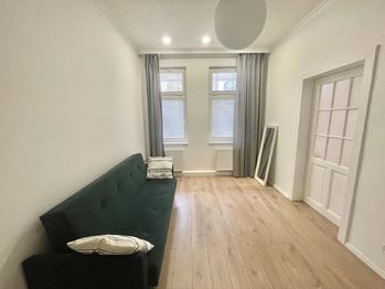 Pronájem bytu 3+1 v osobním vlastnictví 80 m², Praha 8 - Libeň