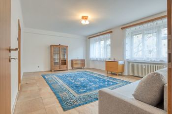 Obývací pokoj - Pronájem bytu 3+1 v osobním vlastnictví 86 m², Praha 10 - Vršovice