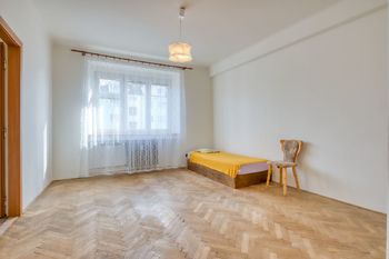 Ložnice 16,5 m2 - Pronájem bytu 3+1 v osobním vlastnictví 86 m², Praha 10 - Vršovice