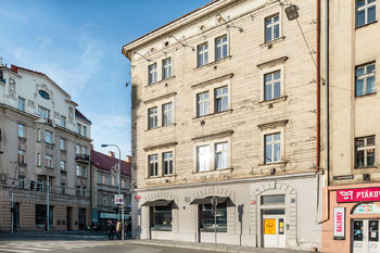 Prodej nájemního domu 857 m², Praha 5 - Smíchov