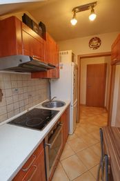 kuchyně - Prodej bytu 2+1 v osobním vlastnictví 43 m², České Budějovice