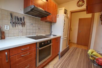 kuchyně - Prodej bytu 2+1 v osobním vlastnictví 43 m², České Budějovice