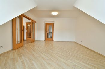 Pronájem bytu 3+kk v osobním vlastnictví 70 m², Hradec Králové