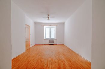 Obývací pokoj - Pronájem bytu 2+1 v družstevním vlastnictví 62 m², Přerov