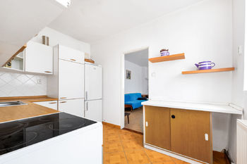 Kuchyň - Prodej domu 300 m², Hatín