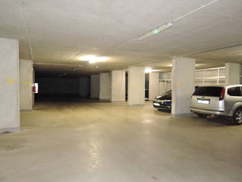 Prodej garážového stání 23 m², Hostivice