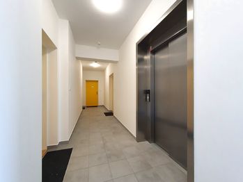 Pronájem bytu 1+kk v osobním vlastnictví 43 m², Brno