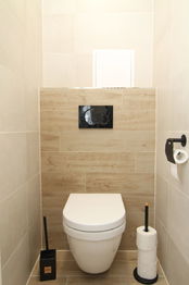 Toaleta samostatná - Pronájem bytu 2+1 v osobním vlastnictví, Ostrov