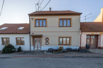 Prodej domu 211 m², Hoštice-Heroltice