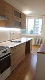kuchyně s místem pro stolování - Pronájem bytu 2+1 v osobním vlastnictví 62 m², Říčany