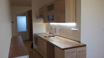 kuchyně s jídelnou - Pronájem bytu 2+1 v osobním vlastnictví 62 m², Říčany
