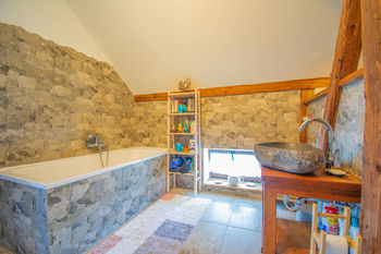 koupelna ložnice - Prodej domu 350 m², Kohoutov