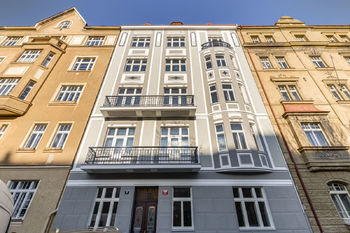 Prodej bytu 3+kk v osobním vlastnictví 90 m², Praha 7 - Bubeneč