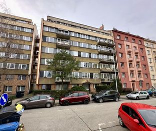 Prodej bytu 1+1 v osobním vlastnictví, Praha 4 - Nusle