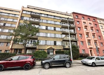 Prodej bytu 1+1 v osobním vlastnictví, Praha 4 - Nusle