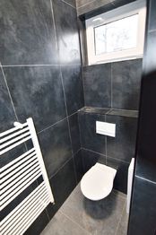 WC s topením - Prodej jiných prostor 256 m², Chomutov