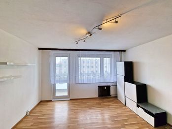 Prodej bytu 3+1 v osobním vlastnictví 73 m², Praha 9 - Hloubětín