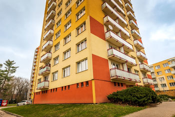 budova - Prodej bytu 2+1 v osobním vlastnictví 56 m², České Budějovice