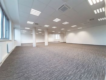Pronájem kancelářských prostor 170 m², Plzeň