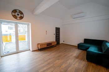 obývací prostor - Prodej domu 69 m², Bílina
