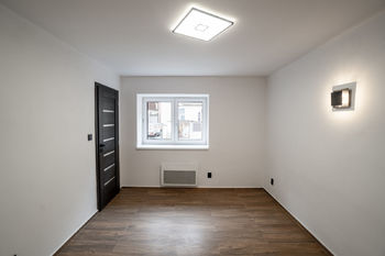 pokoj č. 1 - Prodej domu 69 m², Bílina