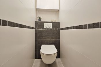 samostatné WC - Pronájem bytu 2+kk v osobním vlastnictví, Milovice