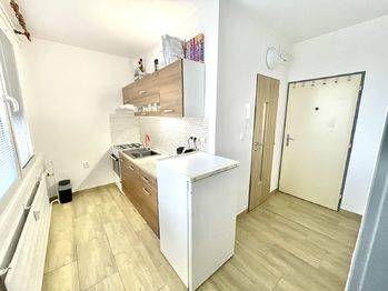 Kuchyně - Prodej bytu 1+1 v osobním vlastnictví 33 m², Strakonice