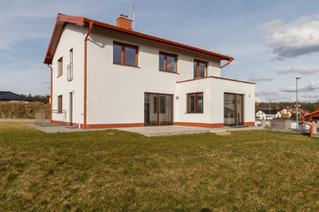 Prodej domu 278 m², Vřesina (ID 306-NP83058)