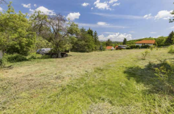 Prodej pozemku 1245 m², Praha 6 - Lysolaje