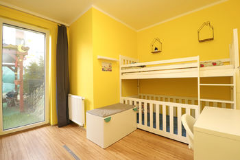 Dětský pokoj - Prodej bytu 3+kk v osobním vlastnictví 61 m², Milovice