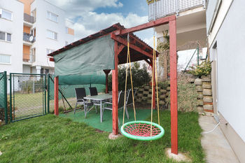 Zahrada - Prodej bytu 3+kk v osobním vlastnictví 61 m², Milovice