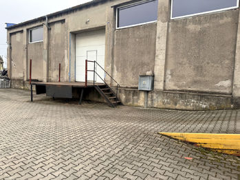 Pronájem skladovacích prostor 400 m², Bohumín