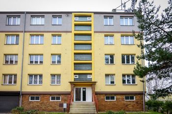 Prodej bytu 2+1 v osobním vlastnictví 64 m², Praha 6 - Řepy
