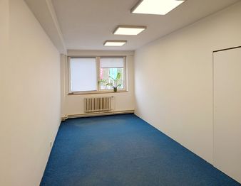 Kancelář - aktuální stav - Pronájem kancelářských prostor 23 m², Praha 5 - Hlubočepy