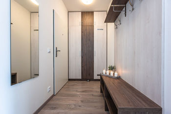 Pronájem bytu 1+kk v osobním vlastnictví 48 m², Praha 10 - Uhříněves