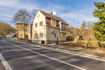 Prodej domu 340 m², Hostomice