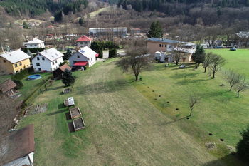 Prodej pozemku 1704 m², Lhota u Vsetína