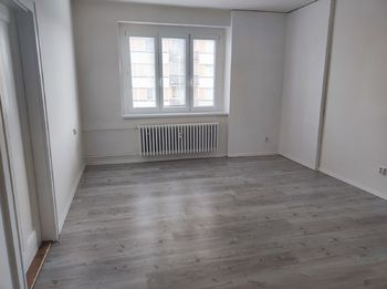 místnost 2 - Pronájem bytu 2+1 v osobním vlastnictví 78 m², Pardubice