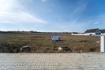Prodej pozemku 857 m², Žatec