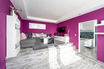 Obývací pokoj - Pronájem bytu 1+1 v osobním vlastnictví 35 m², Neratovice 