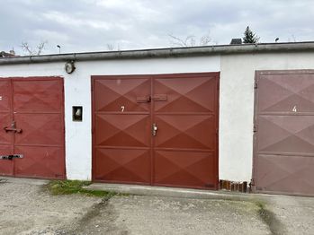 Prodej garáže 21 m², Praha 4 - Michle