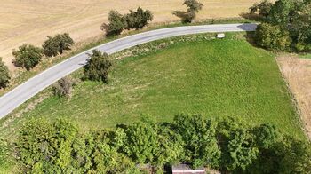 Prodej pozemku 2585 m², Jedlá