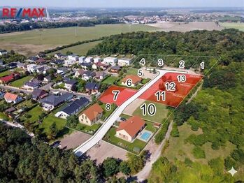 Prodej pozemku 1136 m², Kolín