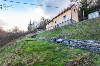 Prodej domu 130 m², Lochovice
